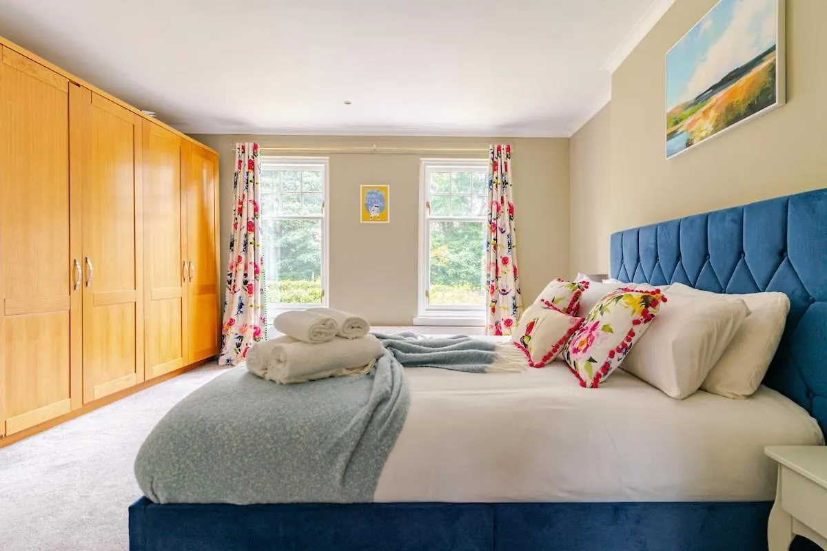 Amulree, Edinburgh City Villa