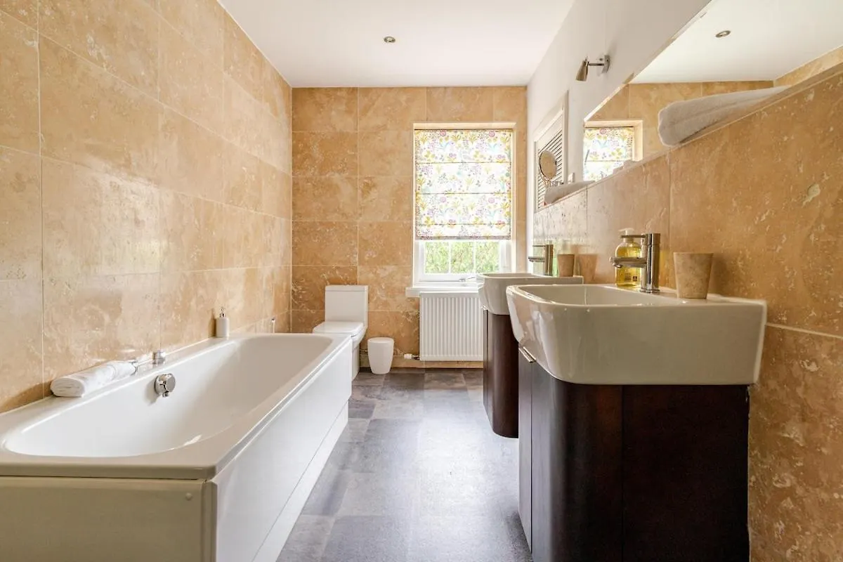 Villa Amulree, Edinburgh City